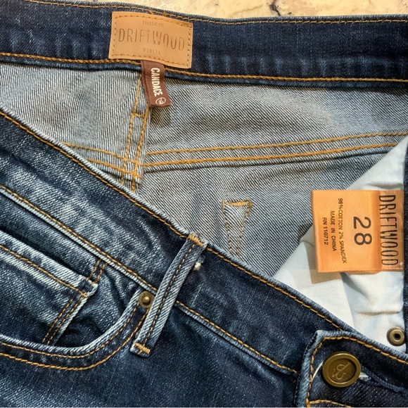 SUNDANCE Driftwood Candace Scalloped Cropped Jeans Sz 28/Size 6. - Picture 5 of 6